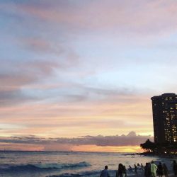 サンセットでハワイウエディングフォト！