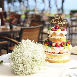 フルオーダーメイドで作るオリジナルウェディングケーキ