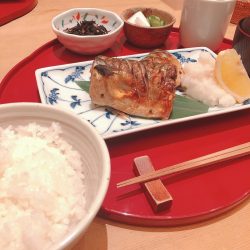 表参道で旬なお魚ランチ～やんも～