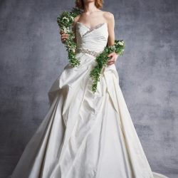 ハワイで着るイワンスチュアートドレス