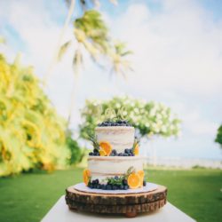 ウェディングケーキ – カラードリップ-
